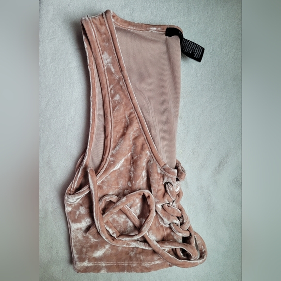 Forever 21 Tops - Forever 21 Women's Cream Velvet Crop Top